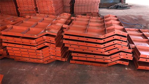 防撞护栏模板厂家讲解异型模板的配板要? />
</div>
</a>
</li>
</ul>
<div id=